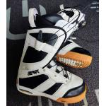Snowboard cipők - Gyorsfűzős rögzítéssel akciósan 44-es méretben 