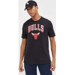 Férfi Klasszikus Feliratos Fekete NEW ERA Chicago Bulls Kereknyakú Chicago motívumos Feliratos pólók S-es 