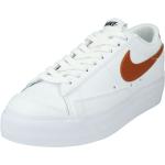 Nike Sportswear Rövid szárú sportcipõk 'Blazer' rozsdavörös / fehér